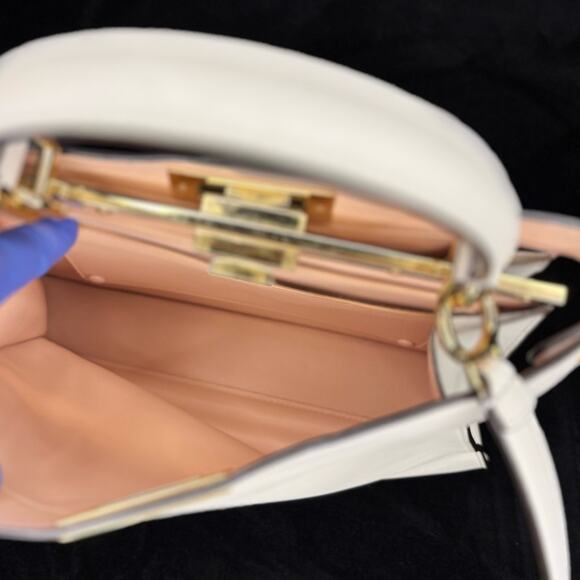 Fendi Peekaboo IseeU bag with COA and dust bag - Picture 3 of 7